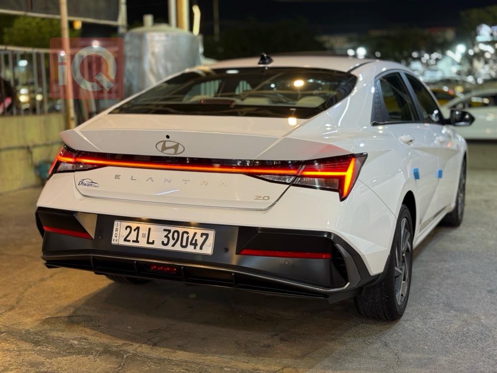 هیوندای ئەلەنترا